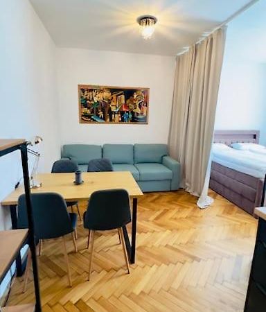 Apartman II Centrum Praha Buitenkant foto