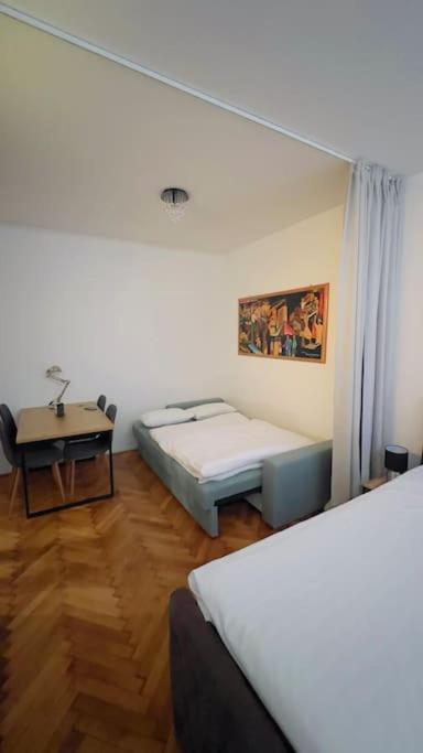 Apartman II Centrum Praha Buitenkant foto